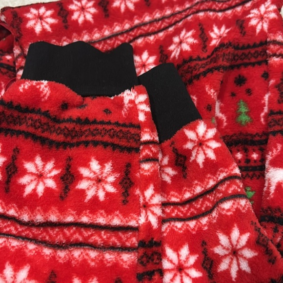 Holiday plush pillow talk jammies new with tag - Picture 3 of 3